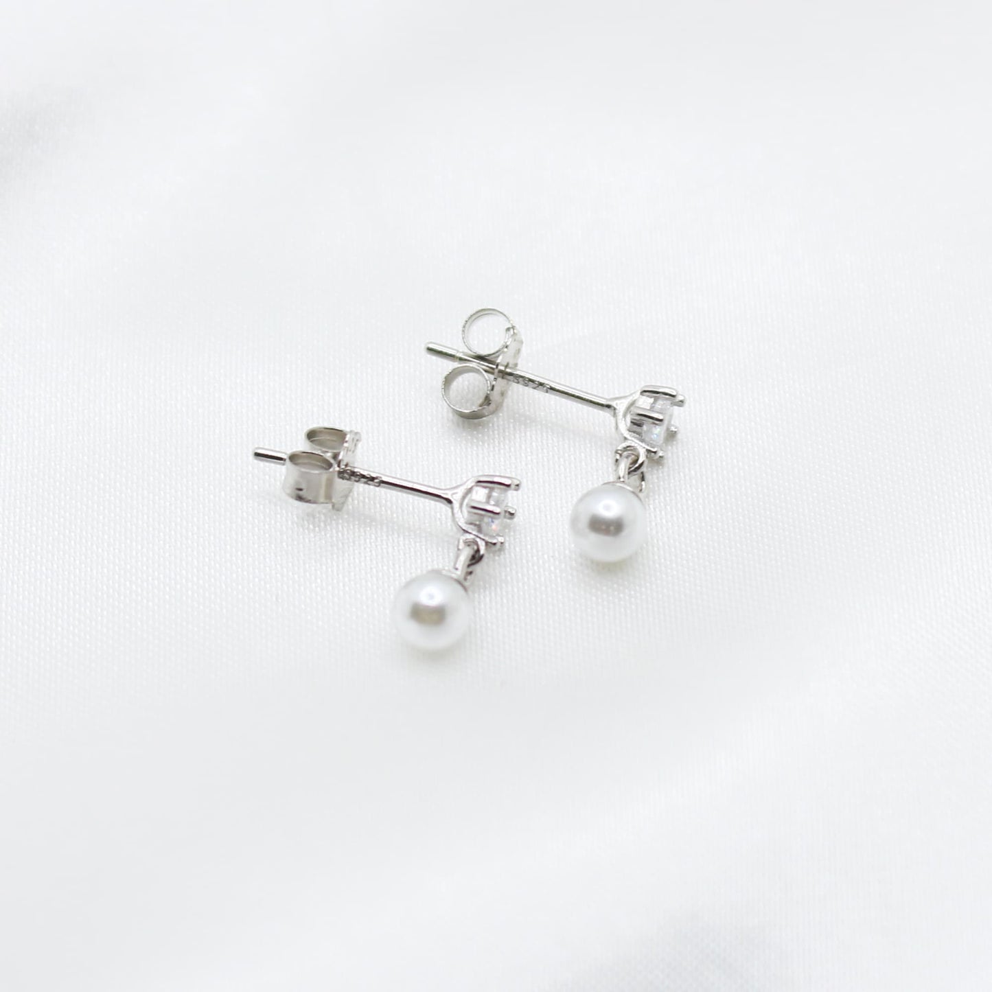 dainty pearl earrings