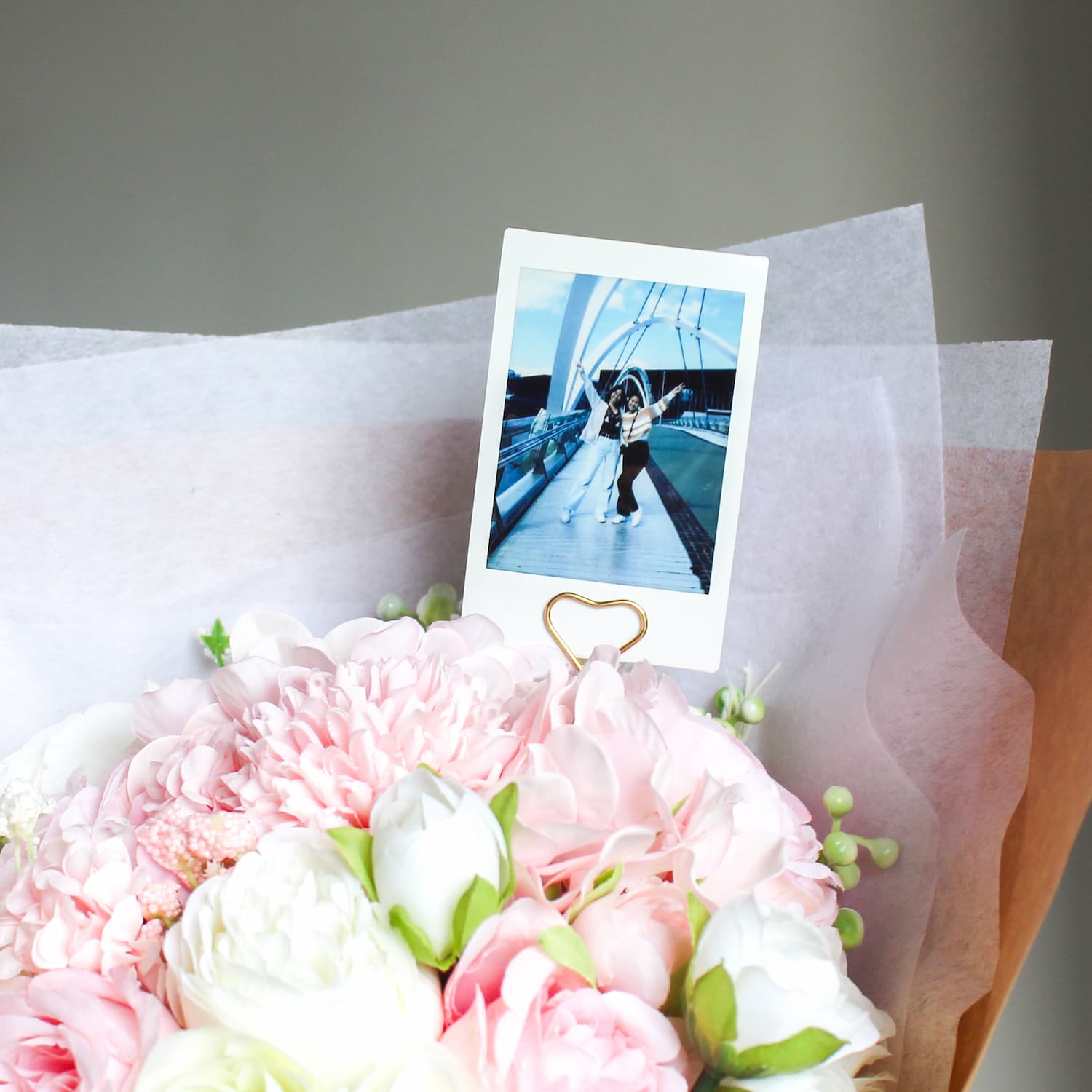 everlasting bouquet faux bouquet with polaroid