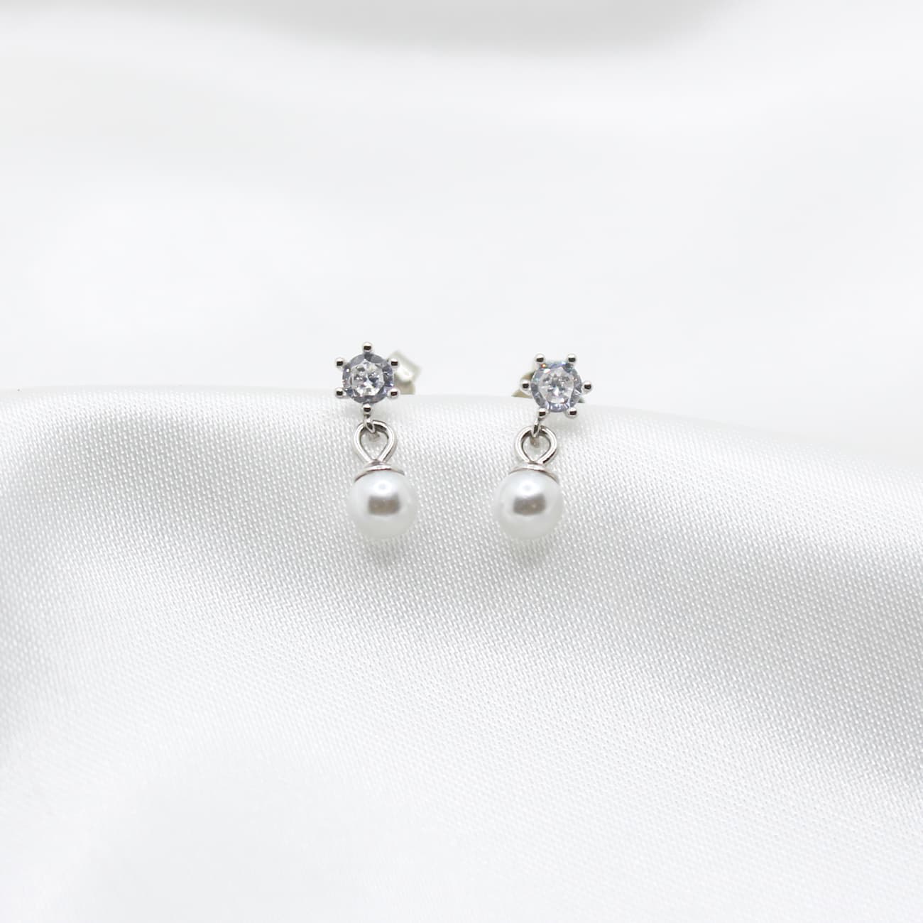fresh water pearls earrings