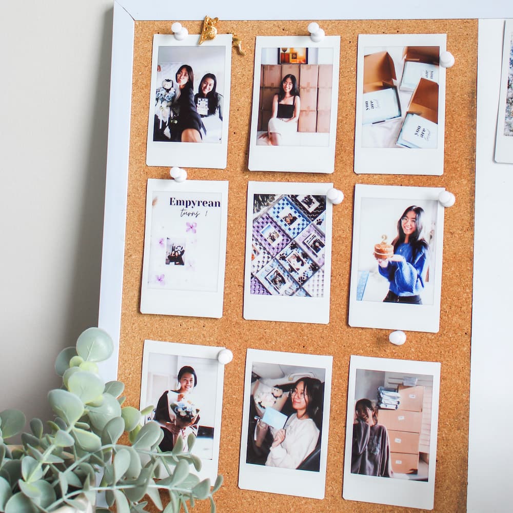 turn my photo into a polaroid