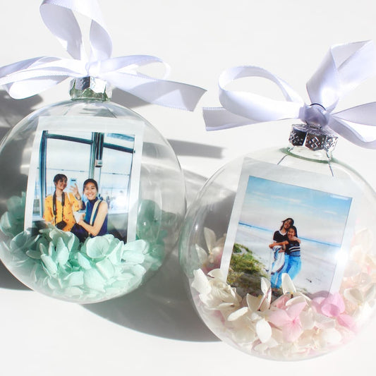 everlasting christmas polaroid bauble floral bauble polaroid bauble christmas gift ideas christmas bauble with flowers christmas bauble with polaroid and flowers